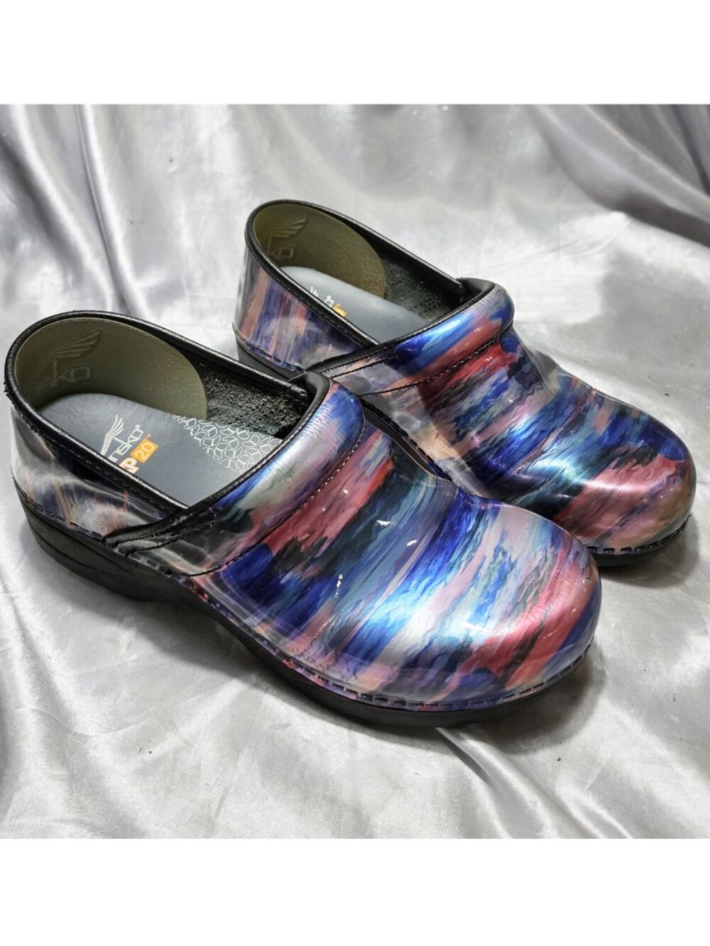 DANSKO XP 2.0 MULTI COLOR PURPLE CLOG SHOES - SIZE 40 9.5 / 10